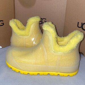 UGG RAINCLOUD CLEAR